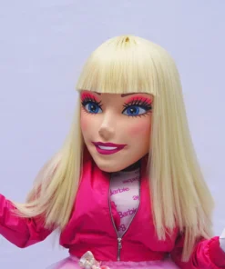 Alternative view of BARBIE – CABEZON