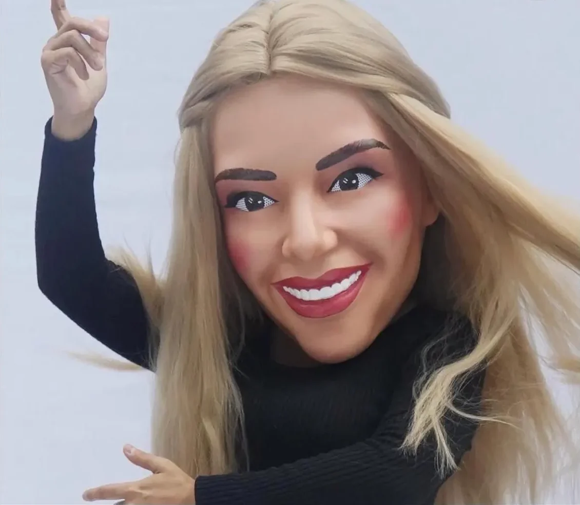 SHAKIRA – CABEZON - Image 4