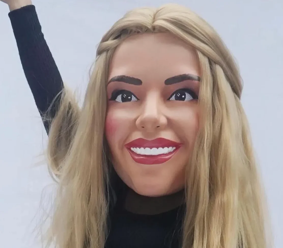 SHAKIRA – CABEZON - Image 2